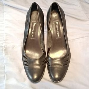 Etienne Aigner black 3 inch black heels